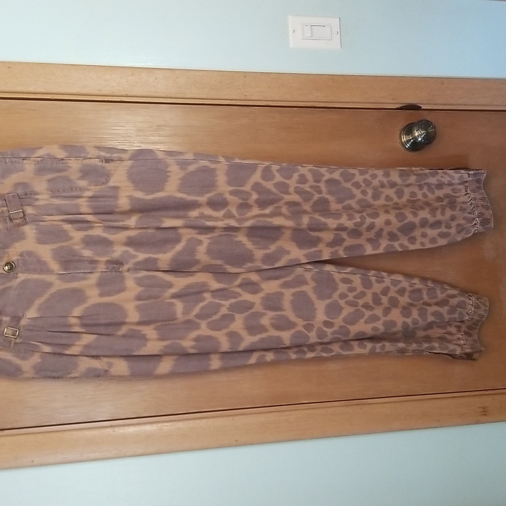 Anthropologie Tamarind Giraffe Animal Print Joggers Pants sz 10